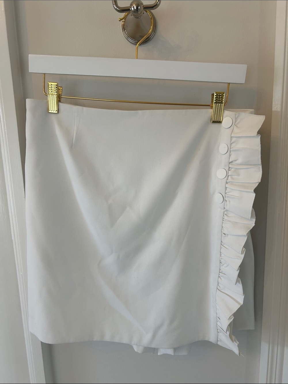 Tory Sport White Ruffled Side-Button Mini Skort - Women